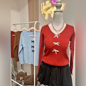 Knit long sleeve with ribbon accents